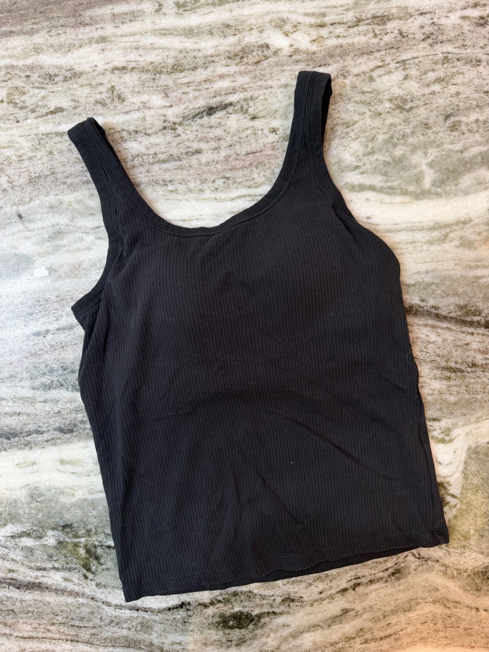Uniqlo Air-ism Black Ribbed Scoop Neck Tank
w/ built in bra